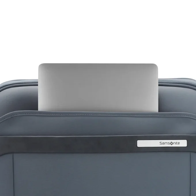 Elevation™ Plus Softside Global Handgepäck-Spinner