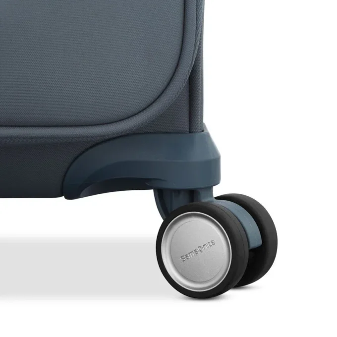 Elevation™ Plus Softside-Handgepäck-Spinner