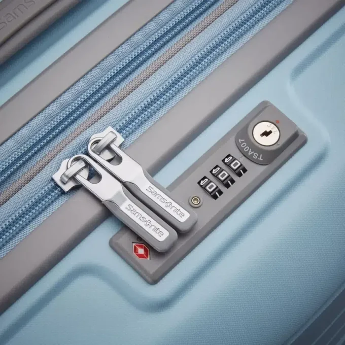 Freeform Handgepäck-Spinner