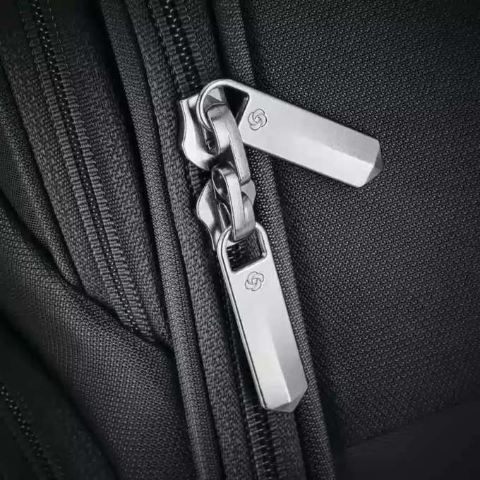 Theorym Softside Large Spinner